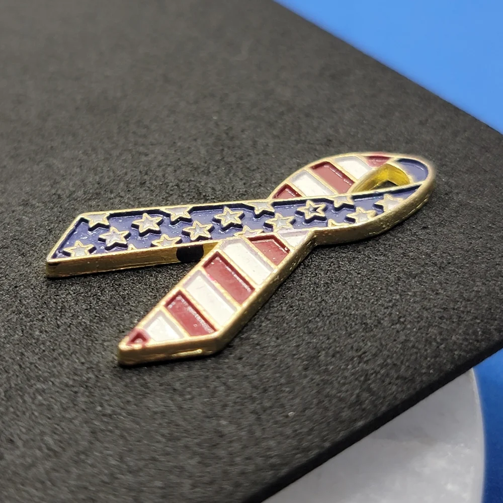 Vintage Stars and Stripes USA Flag Ribbon Traditional Gold Lapel Hat Pin